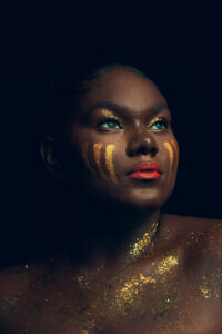 Mulher negra em foto artistica